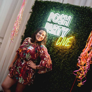 Meet your Posher, Whitney